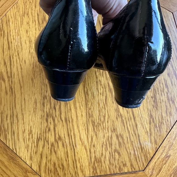 **SOFFT* Black x Beige Peep Toe Low Heels Size 10 - Picture 6 of 8